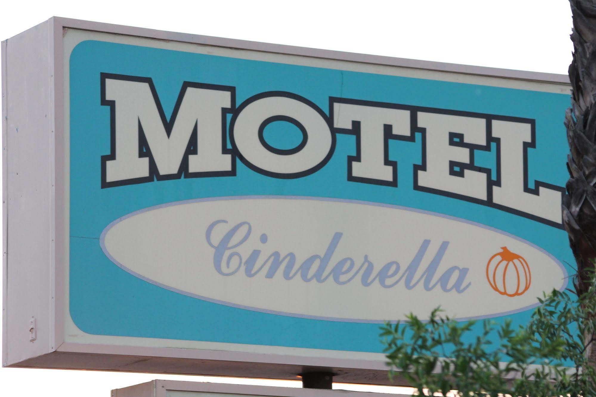 Cinderella Motel Wasco Exteriér fotografie