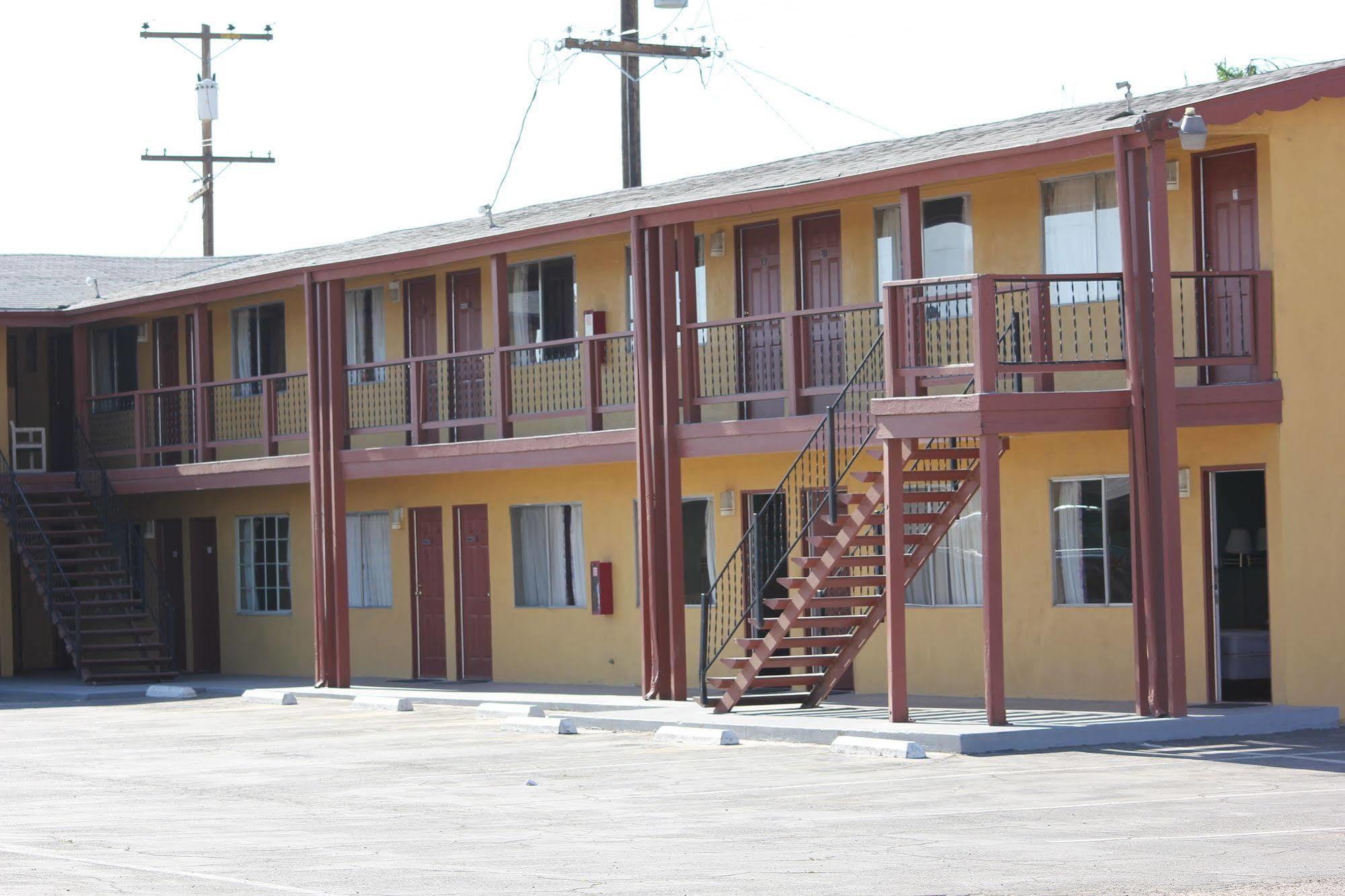 Cinderella Motel Wasco Exteriér fotografie